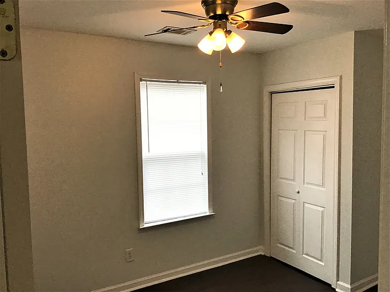 3446 Lee St — Photo 9