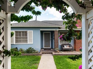 1030 W 19th St, Santa Ana, CA 92706