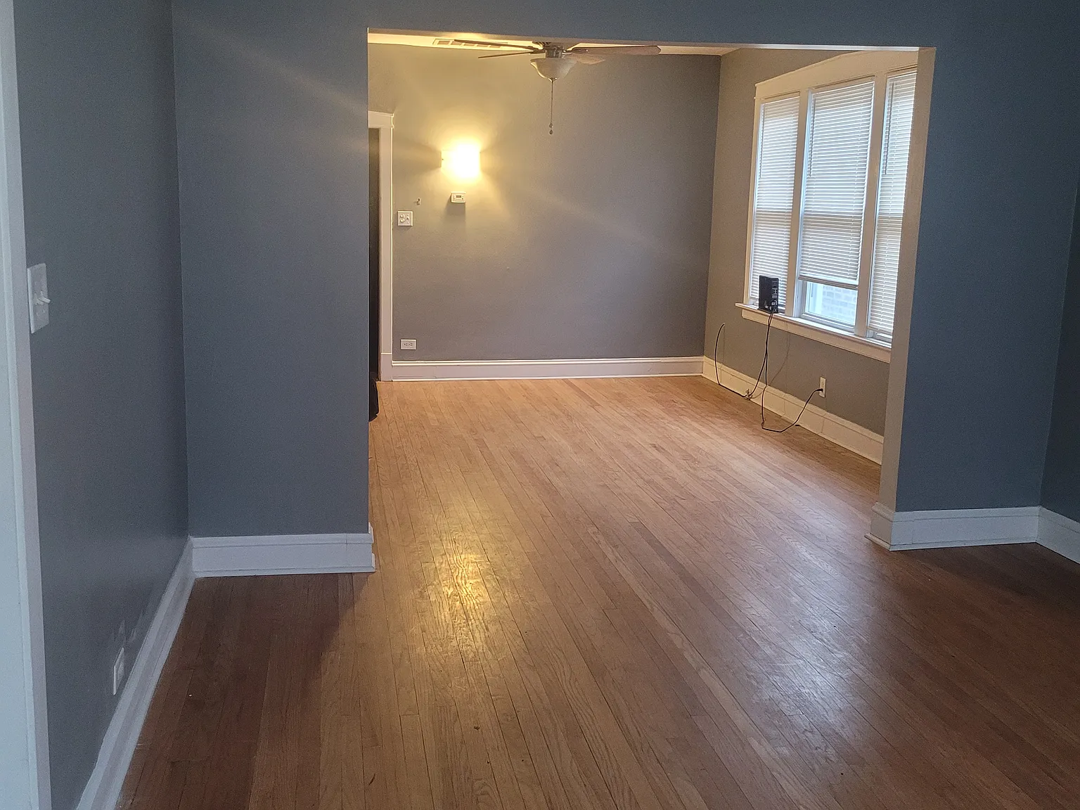 8727 S Manistee Ave — Photo 3
