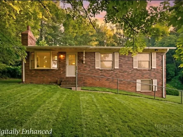 11526 US Highway 421, Purlear, NC 28665