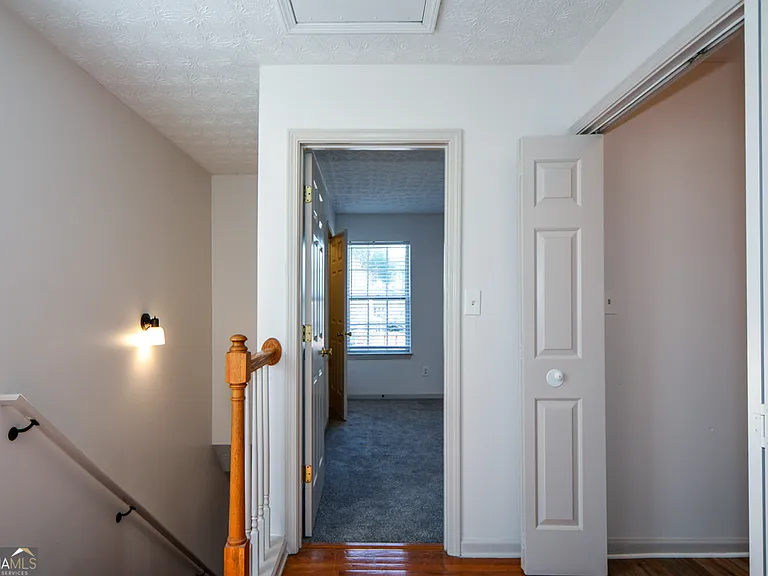 5460 Hampton Ct — Photo 25