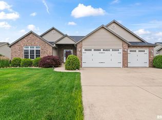 2308 Halifax Dr, Chatham, IL 62629