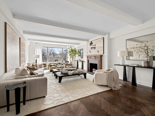 130 E End Ave #6A, New York, NY 10028