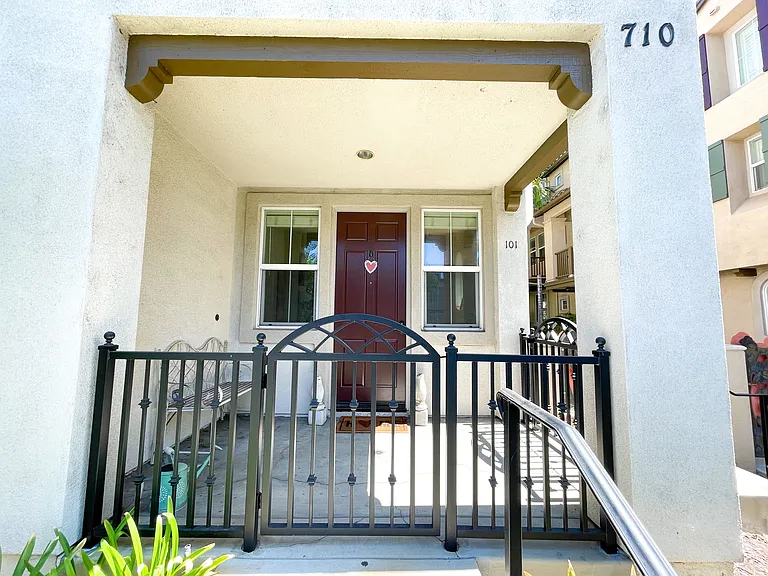 710 S San Fernando Blvd #101 — Photo 20