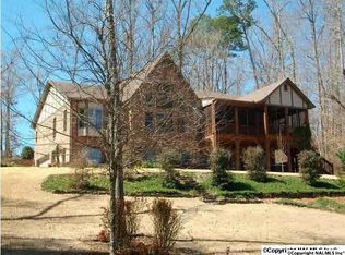 215 Clairvaux Dr, Scottsboro, AL 35769