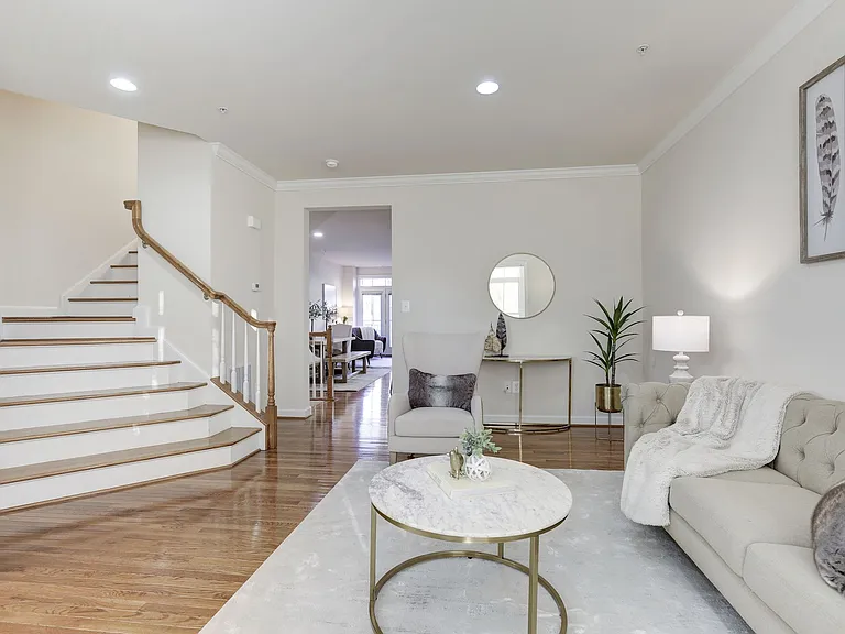 122 Parkview Ave — Photo 12