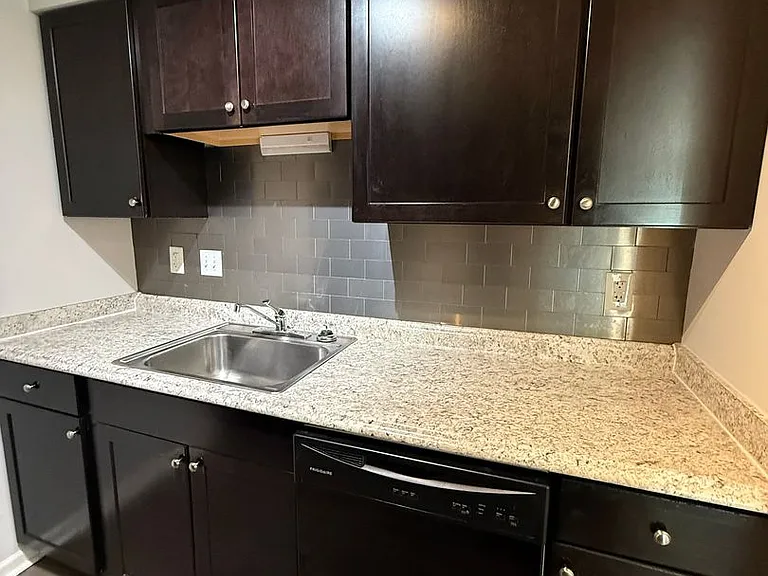 Foxfire West Apartments — Photo 42