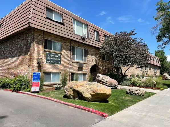 Cedar Cliff Apartments