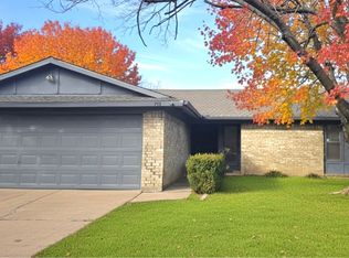 713 Via Avenida, Mesquite, TX