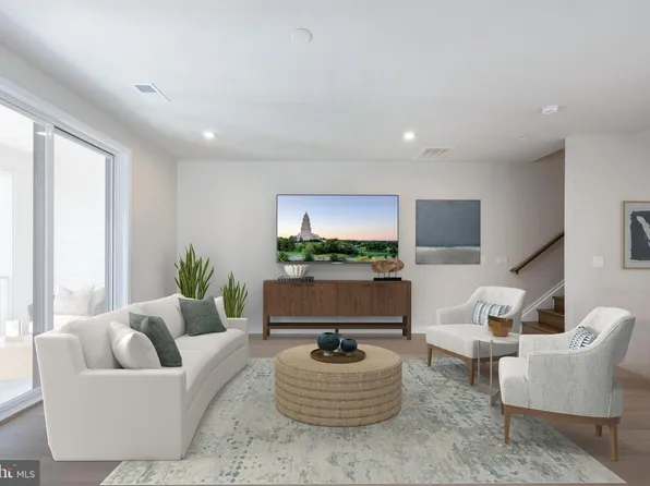 22109 Midmoore Dr, Ashburn, VA 20148