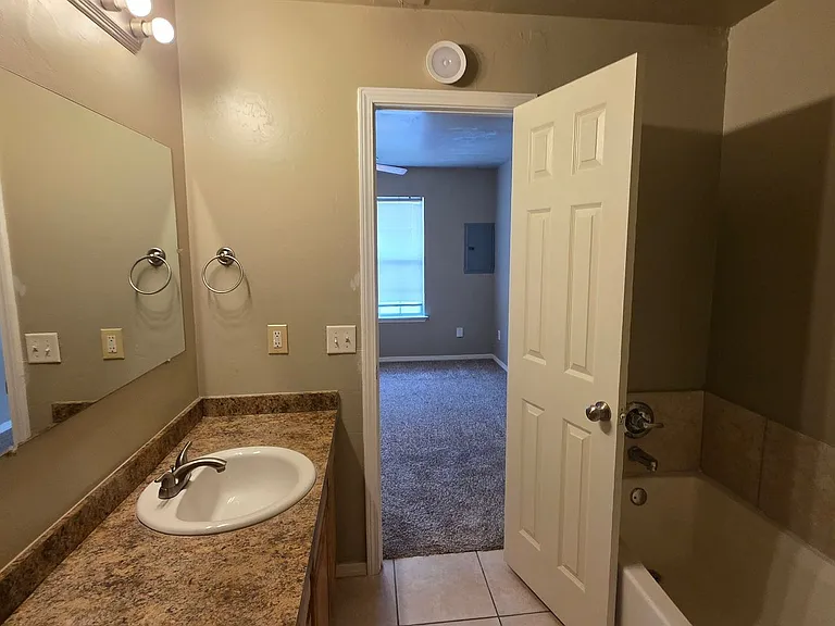 1716 W Palm Pl — Photo 25