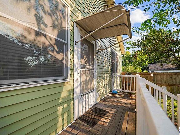 4th image of 2009 N 10th St