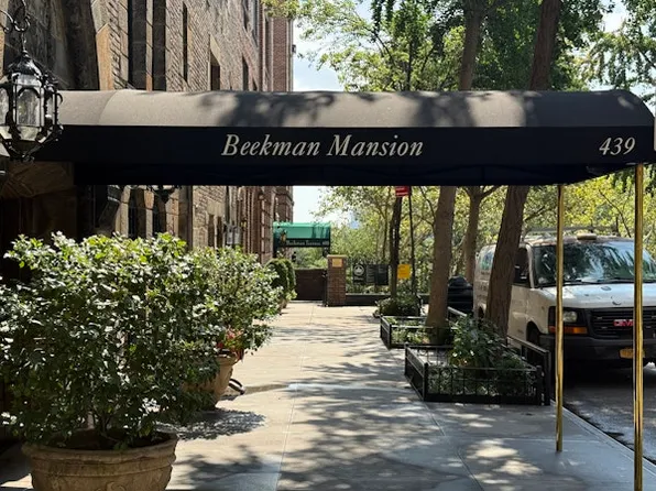 439 East 51st Street image 19 of 19