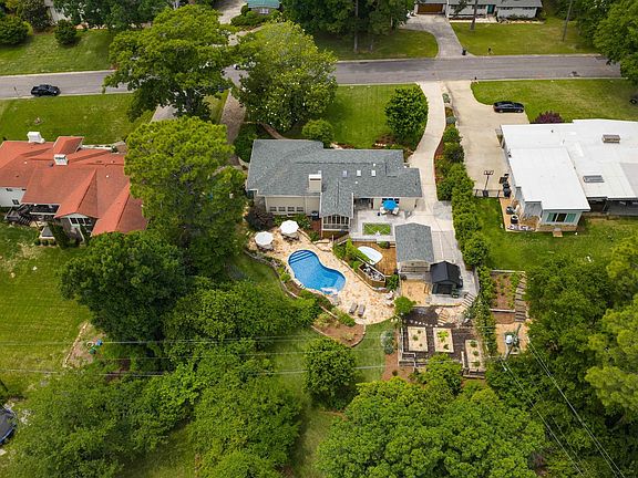 5th image of 709 Vestavia Lake Dr