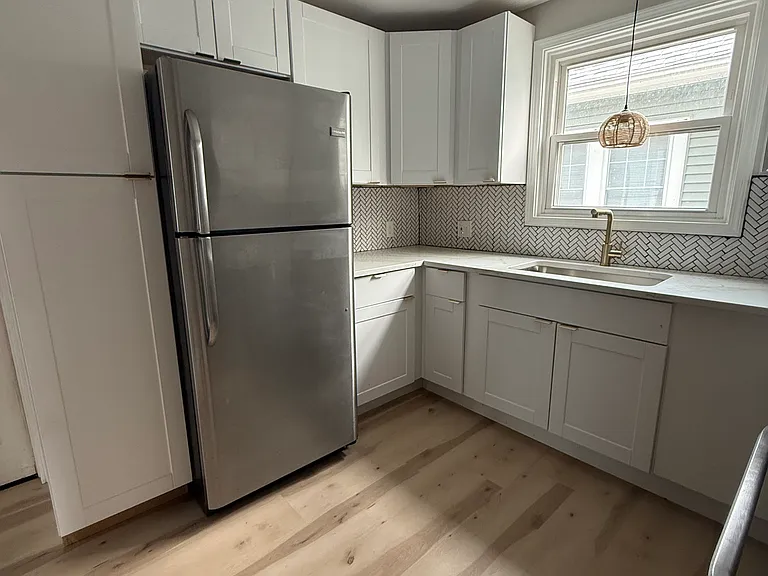 236 Lovering Ave — Photo 3