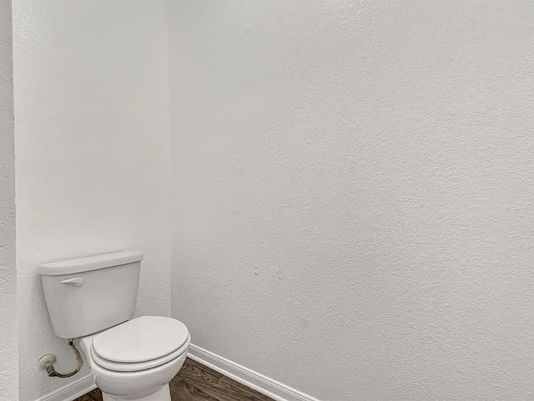 12304 Jamie Dr — Photo 16