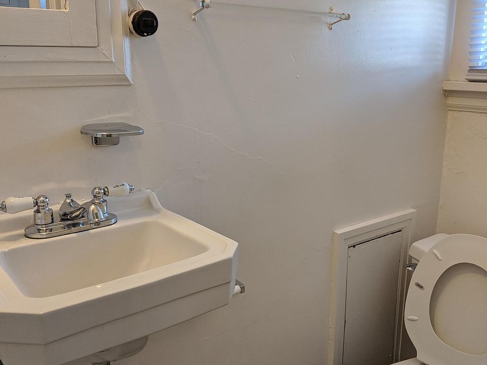 2nd image of 509 N Water Ave #7