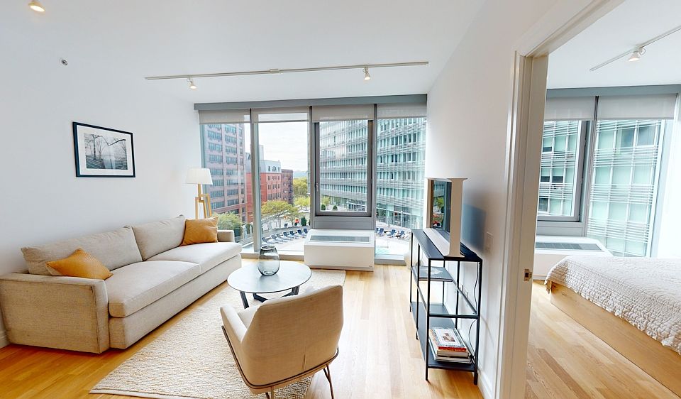 1st image of 550 W 54th St APT 804