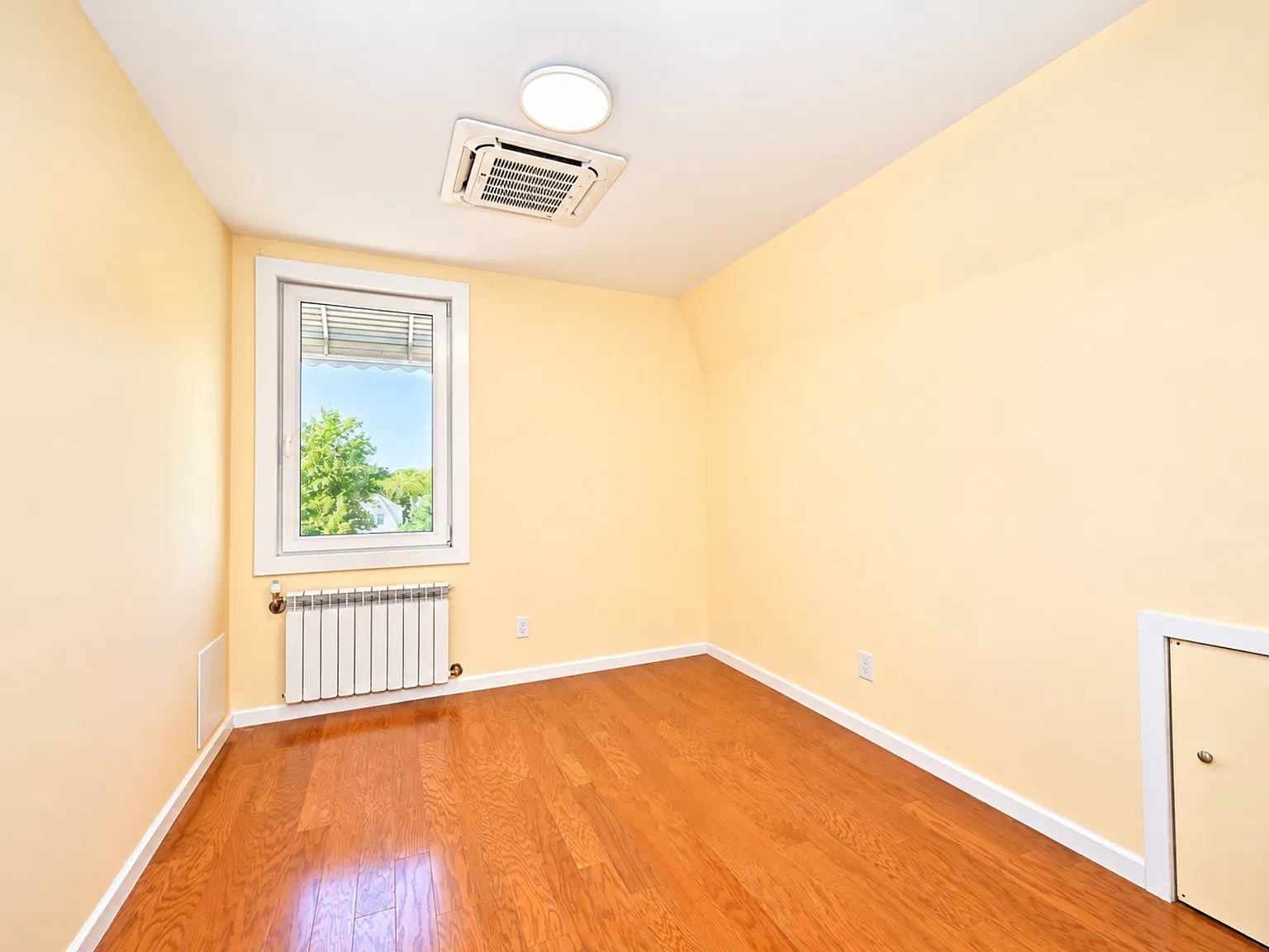 3 bed, 1860 sqft, $4,600 — Photo 4