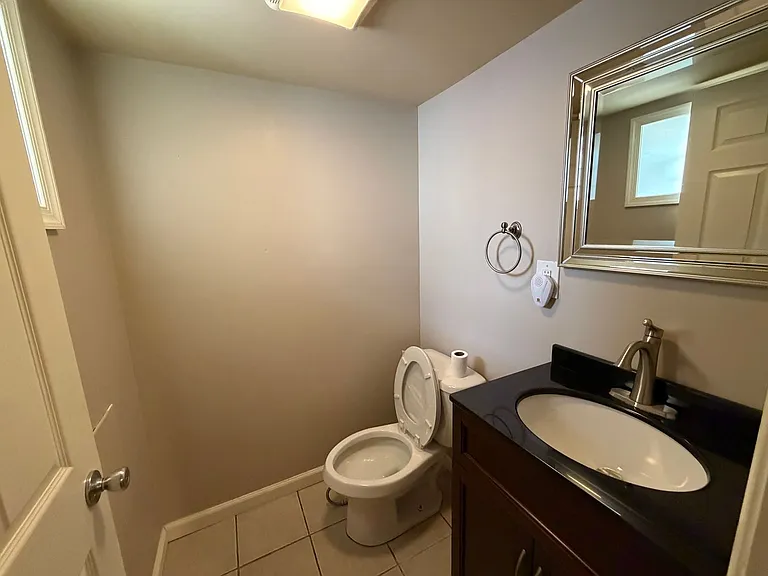 214 Grape St — Photo 26