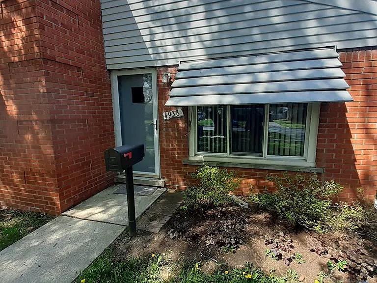 4938 Roosevelt Blvd — Photo 1