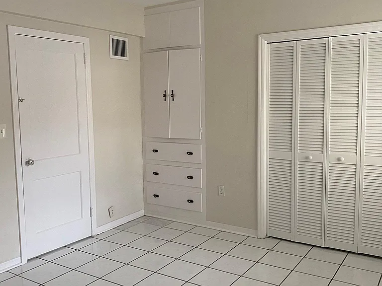 233 Phoenetia Ave #3 — Photo 11