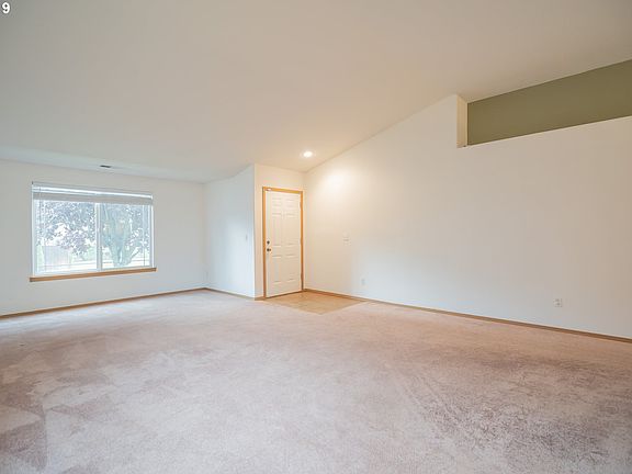 5th image of 1002 NE 167th Ave