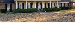 452 Caplis Sligo Rd, Bossier City, LA 71112