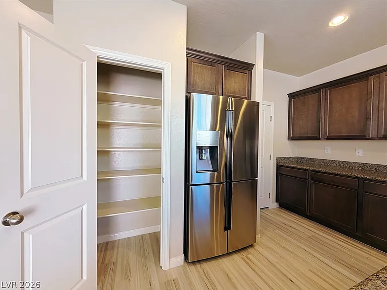 8938 Whitten Park Ave — Photo 9