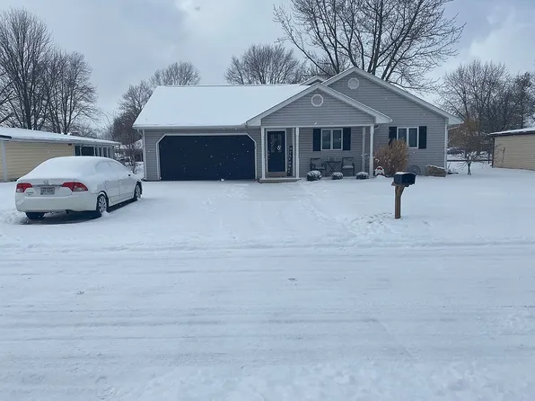 44 Causeway Dr, Saint Marys, OH 45885