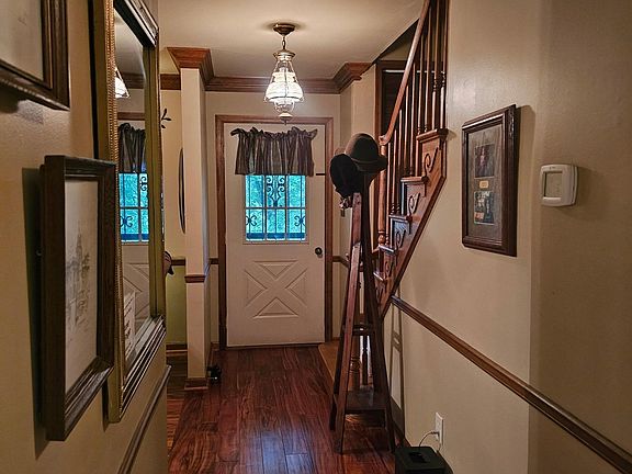 5th image of 189 Perriwinkle St