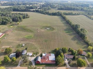 6310 E Allen Rd, Fenton, MI 48430