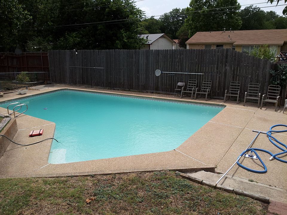 1st image of 604 S 1st St