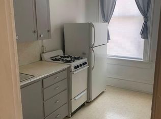 102 N 5th St #3, Goshen, IN 46528