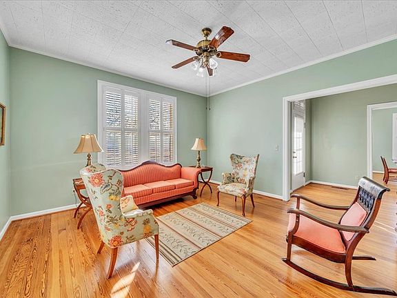 4th image of 535 Hamilton St