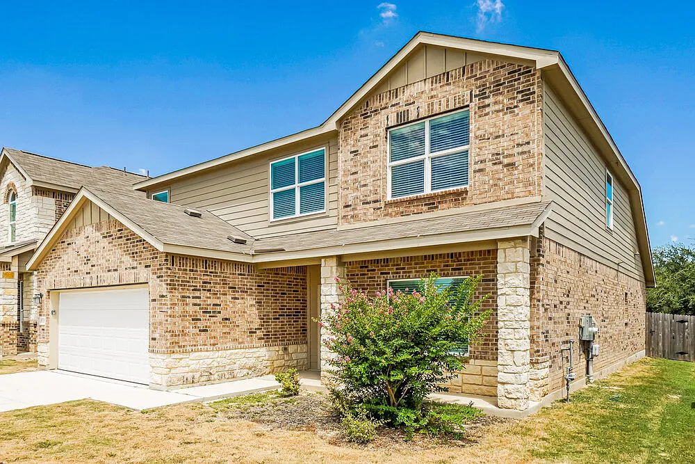 5 bed, 3.5 bath, 2666 sqft, $2,350 — Photo 4