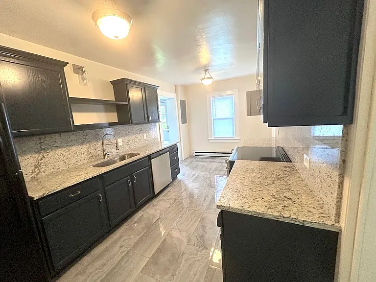 1100 Harrison Ave — Photo 1