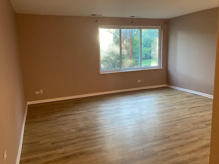 425 Walnut Creek Ln #1102 — Photo 3