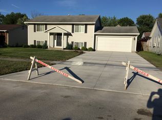 741 Dunny Ave, Sheffield Lake, OH
