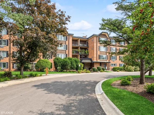 1116 S New Wilke Rd APT 104, Arlington Heights, IL 60005