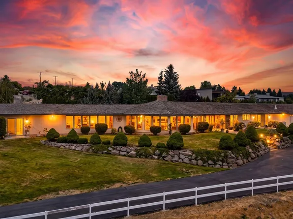 611 N 80th Ave, Yakima, WA 98908