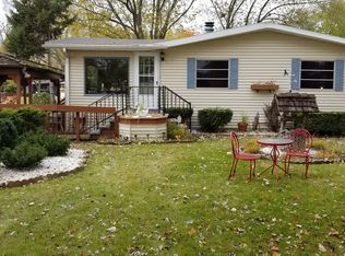 205 Big Peninsula Rd, Elgin, IL 60123