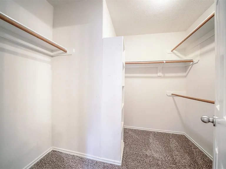146 Silver Penny Dr — Photo 29