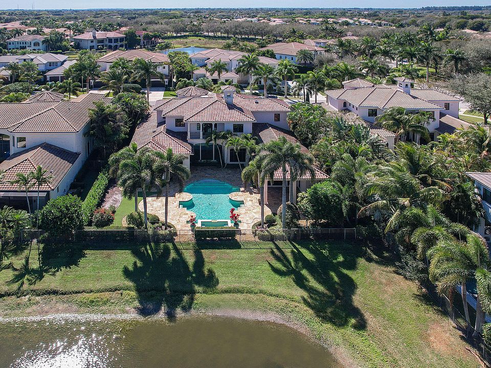 1st image of 9253 Este Lago Drive