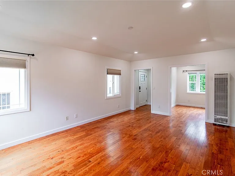 1418 Ellsmere Ave — Photo 6
