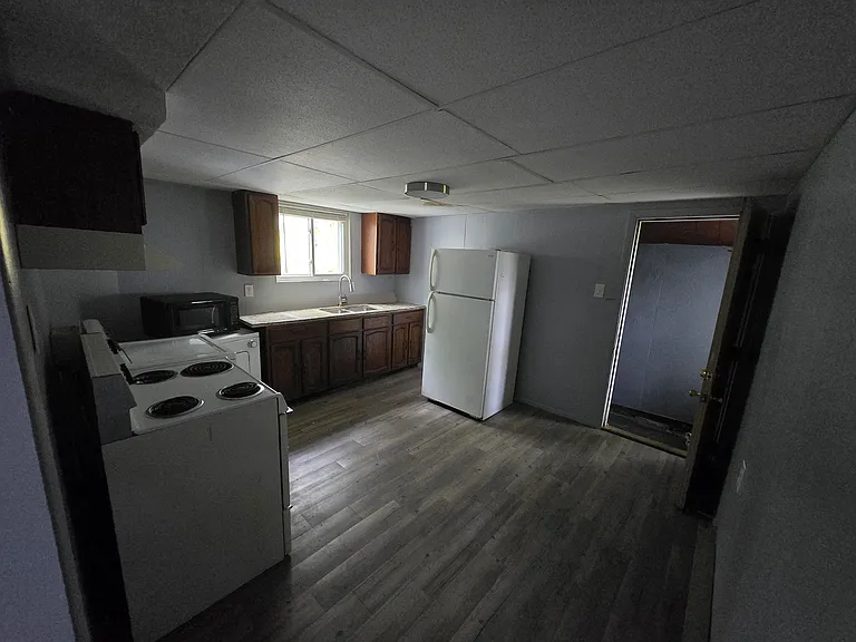 423 S Johnson St #1 — Photo 2