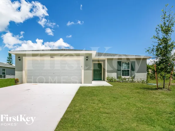 961 SW College Park Rd, Port Saint Lucie, FL 34953