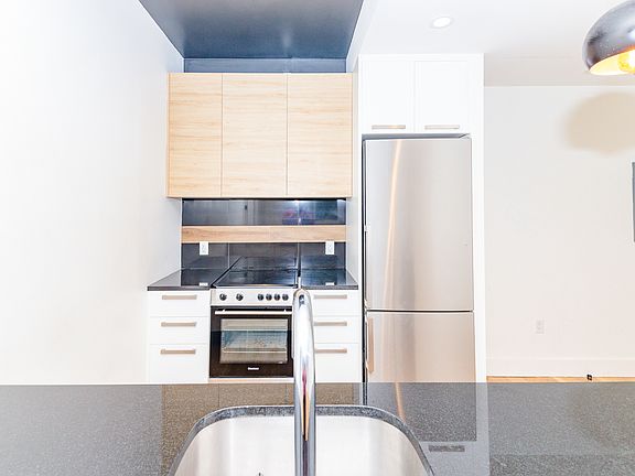 2nd image of 246 Johnson Ave #2E