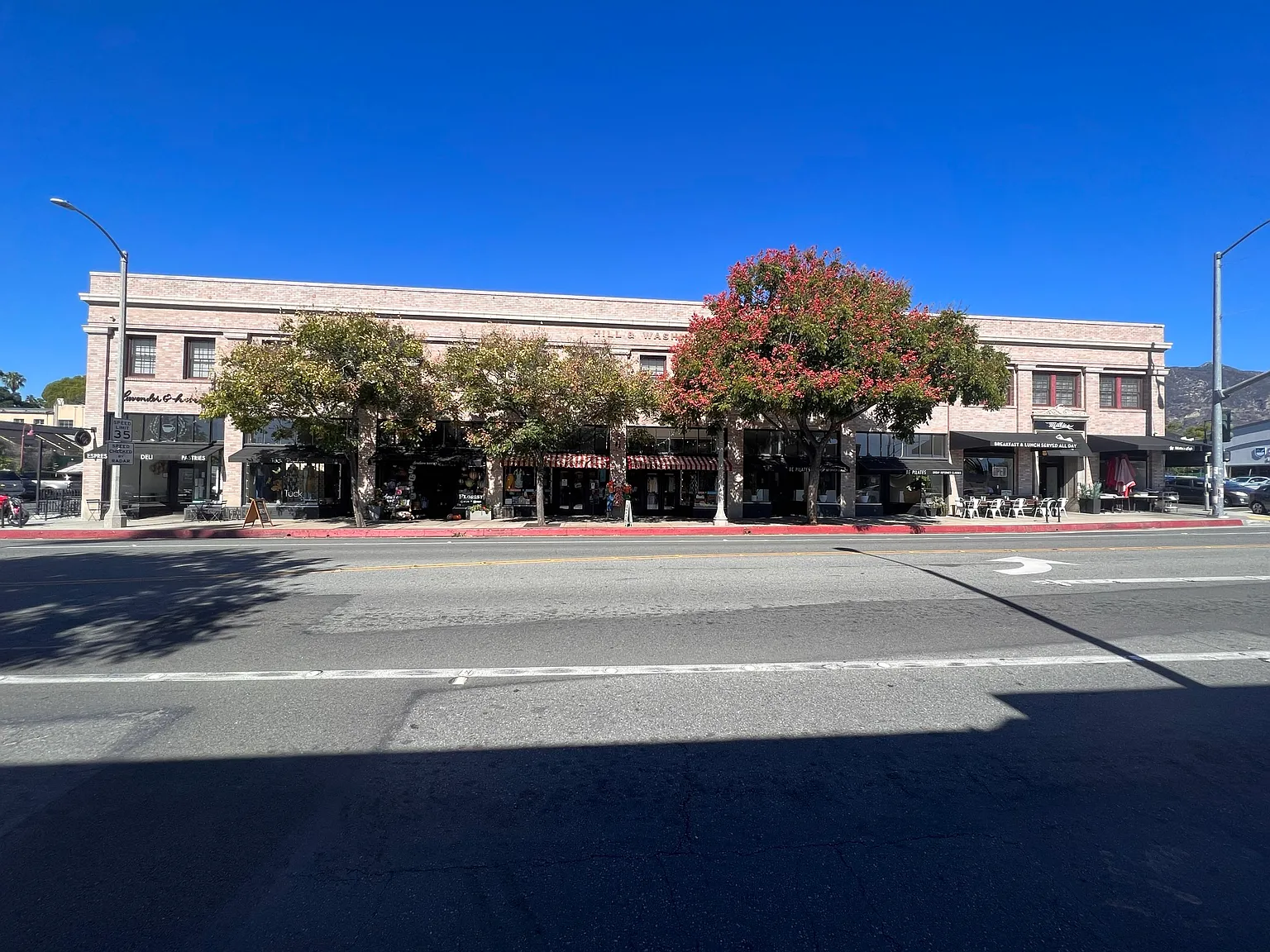 Studio, 601 sqft, $1,995 — Photo 3
