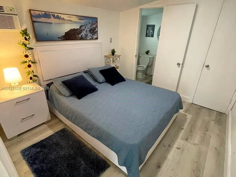 5615 Hope St #1 — Photo 5